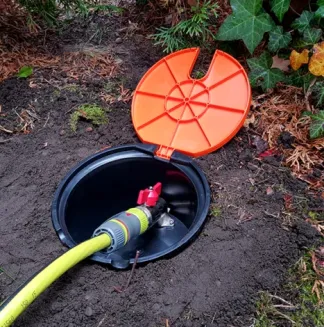 Studzienka poboru wody z zaworem 3/4 cala – pomarańczowa (FIND) - AQUABIN